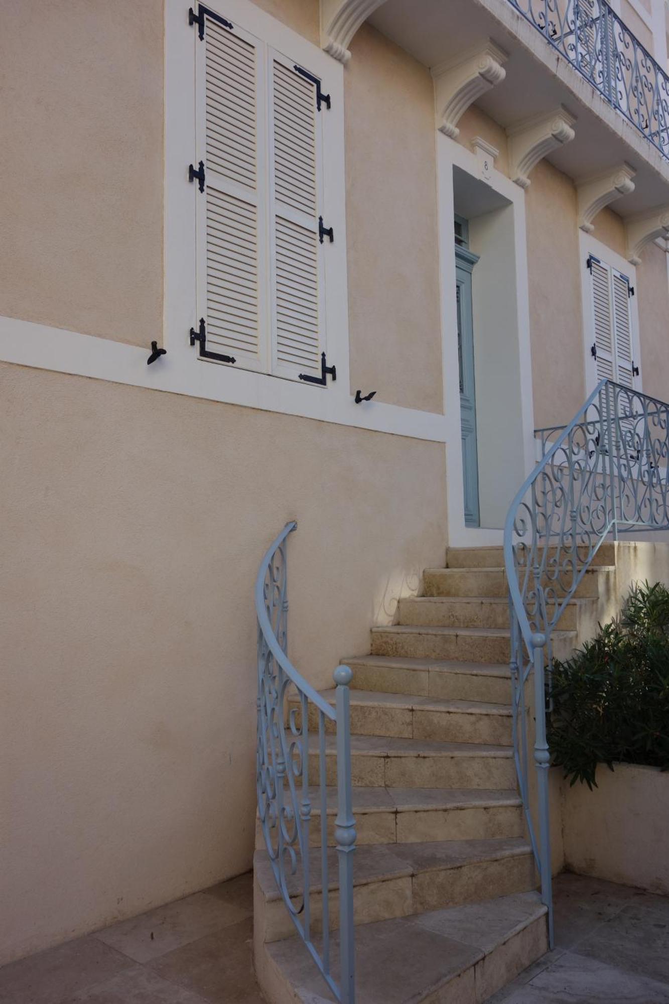 Appartement Port De Sanary ภายนอก รูปภาพ